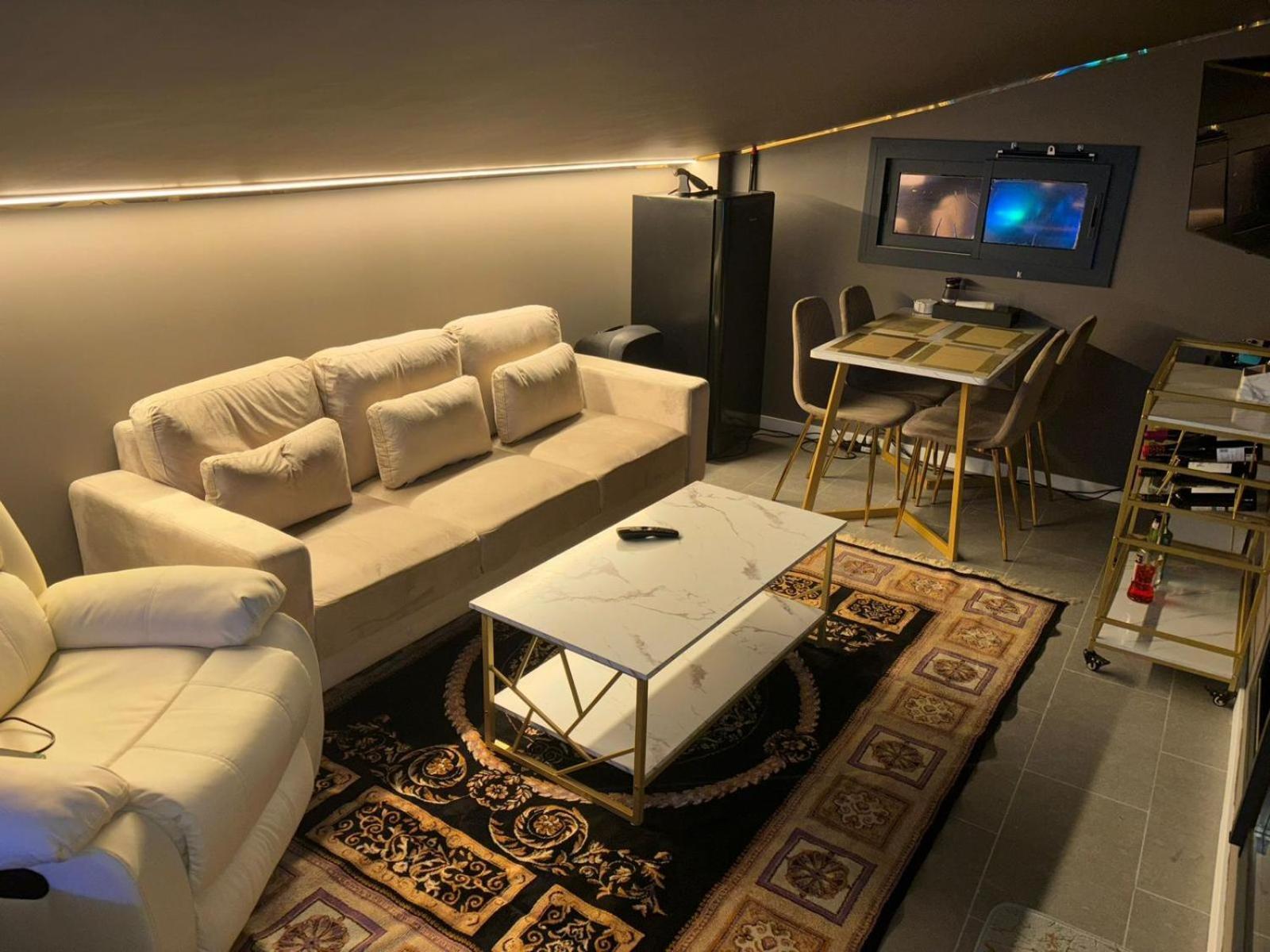 Chalet Barcelona, Barcelona
